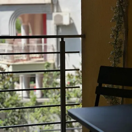 New Bazaar Area, Modern 1br, Private Parking, Ines Apartment Tirana