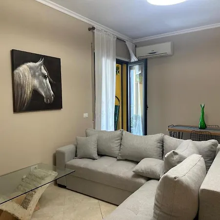 New Bazaar Area, Modern 1br, Private Parking, Ines Tirana