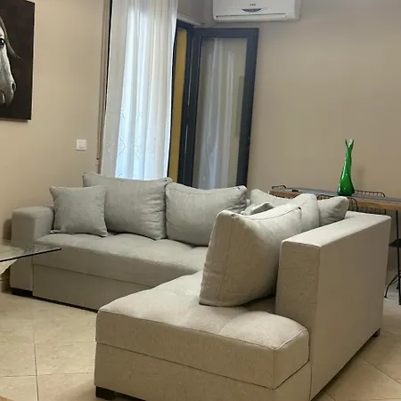 New Bazaar Area, Modern 1br, Private Parking, Ines